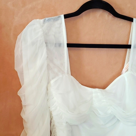 Misguided Ruched Front Milkmaid Mesh Top - Picture 3 of 7